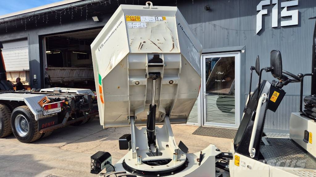 JCB 3STH-2S5 - 2023 YEAR - 495 HOURS - TOP 铰接式自卸车
