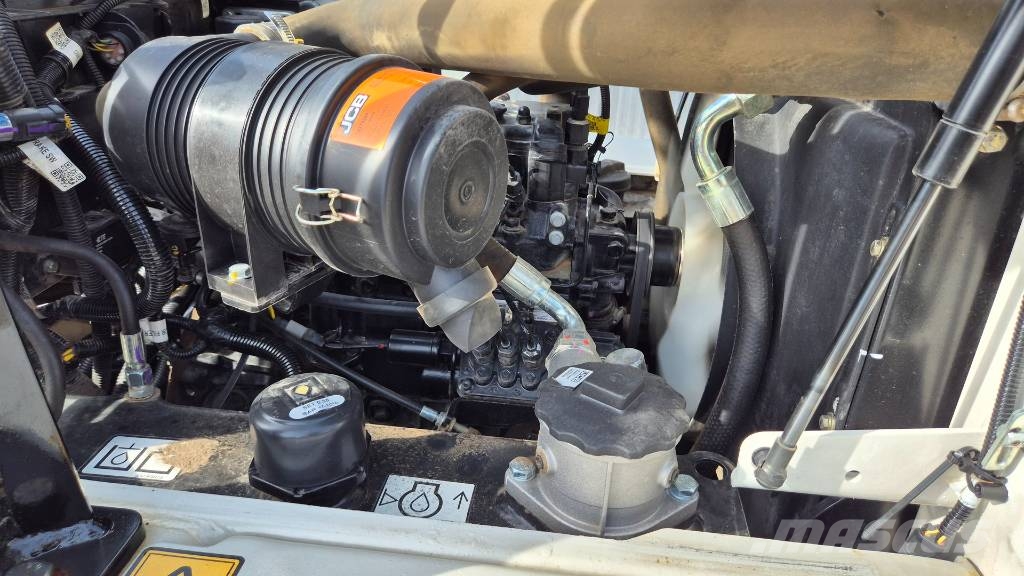 JCB 3STH-2S5 - 2023 YEAR - 495 HOURS - TOP 铰接式自卸车