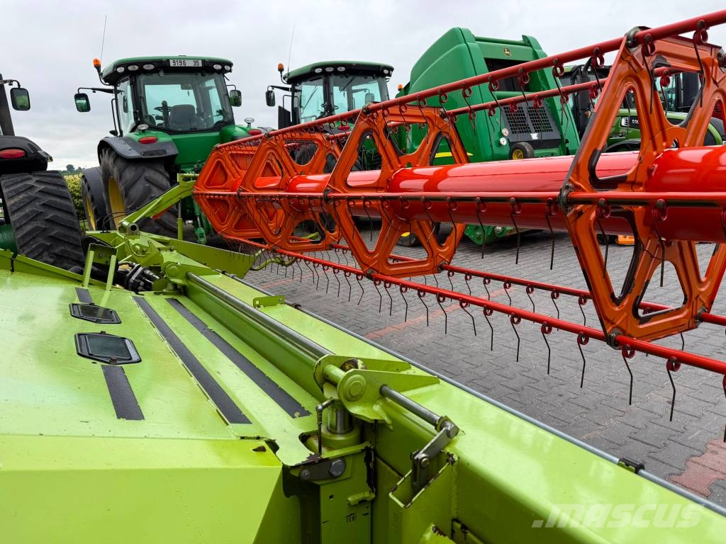 CLAAS Lexion 670 Θεριζοαλωνιστικές μηχανές