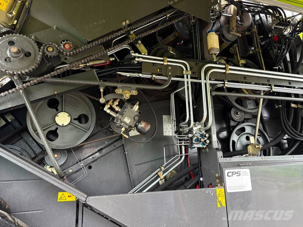 CLAAS Lexion 670 Θεριζοαλωνιστικές μηχανές