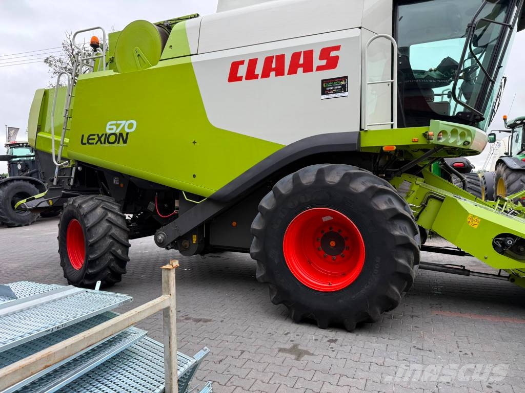CLAAS Lexion 670 Θεριζοαλωνιστικές μηχανές