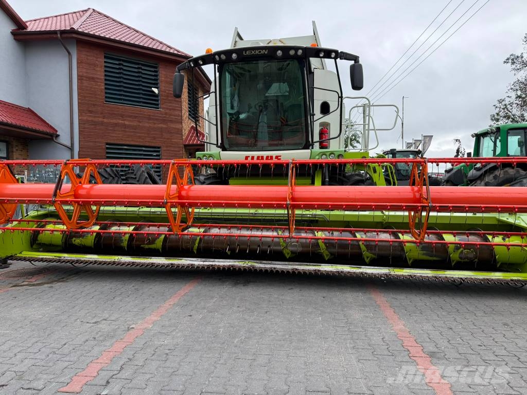 CLAAS Lexion 670 Θεριζοαλωνιστικές μηχανές