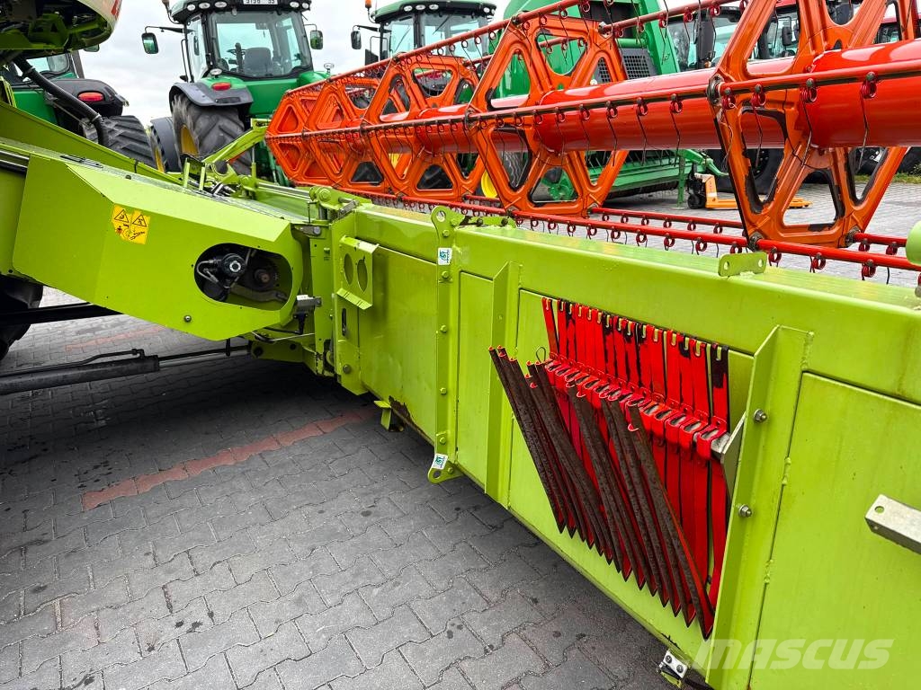 CLAAS Lexion 670 Θεριζοαλωνιστικές μηχανές