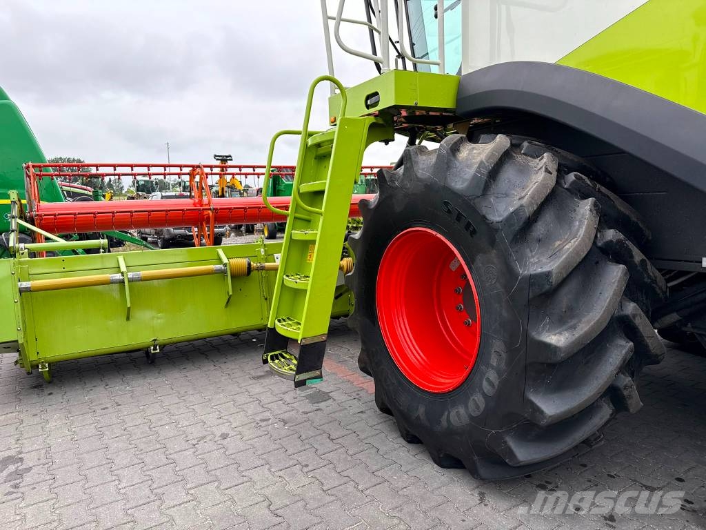 CLAAS Lexion 670 Θεριζοαλωνιστικές μηχανές