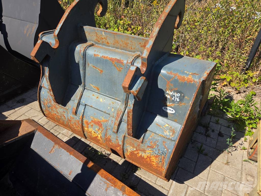 Hyundai Excavator 140 digging bucket CW30 coupler Ковші