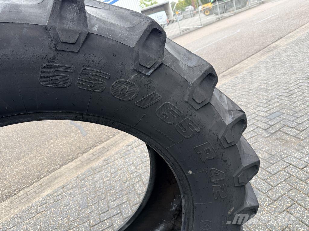 Trelleborg 650/65R42 TM800 Rehvid, rattad ja veljed