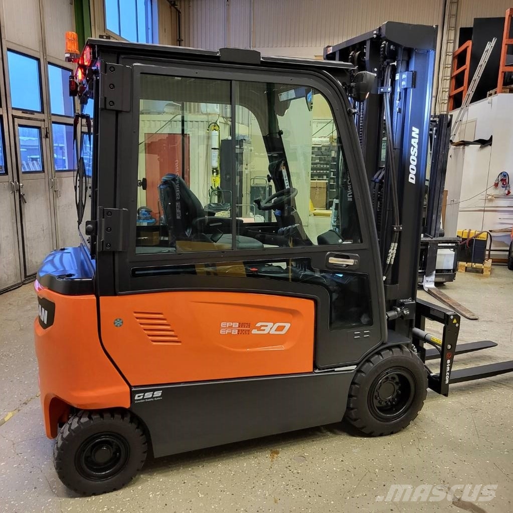 Doosan B30X-7 PLUS 3000kg 5560mm HYR/KÖP Elektro Stapler