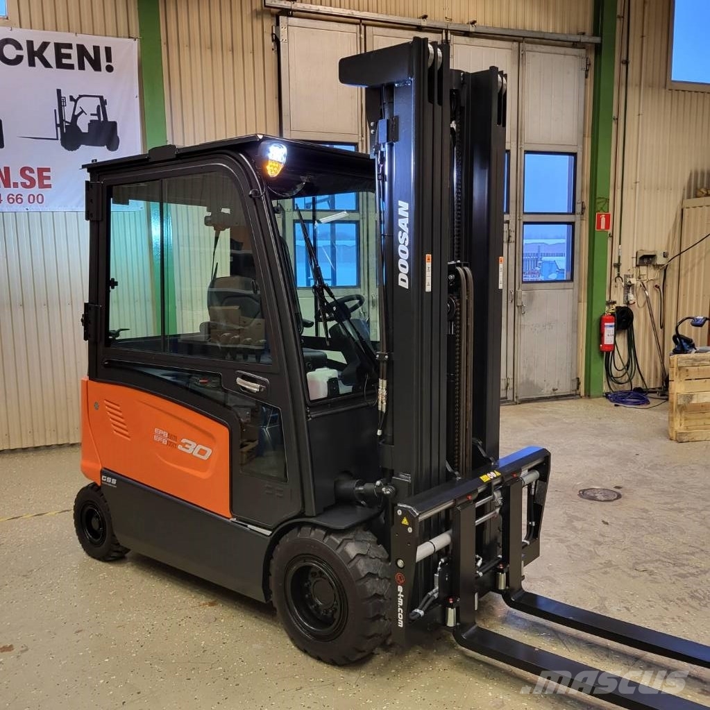 Doosan B30X-7 PLUS 3000kg 5560mm HYR/KÖP Elektro Stapler