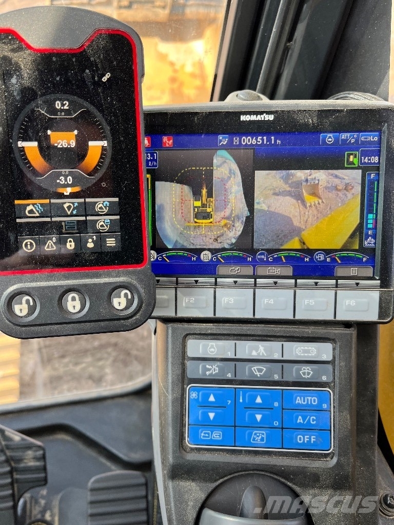 Komatsu HB 365LC-3E0 Escavatori cingolati