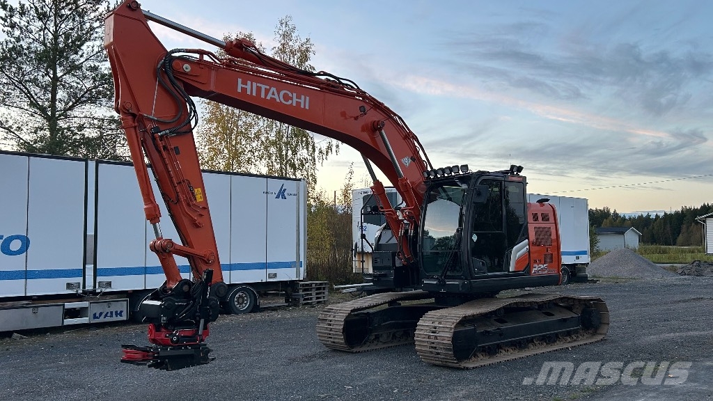 Hitachi ZX 225 USLC-7 Escavadoras de rastos