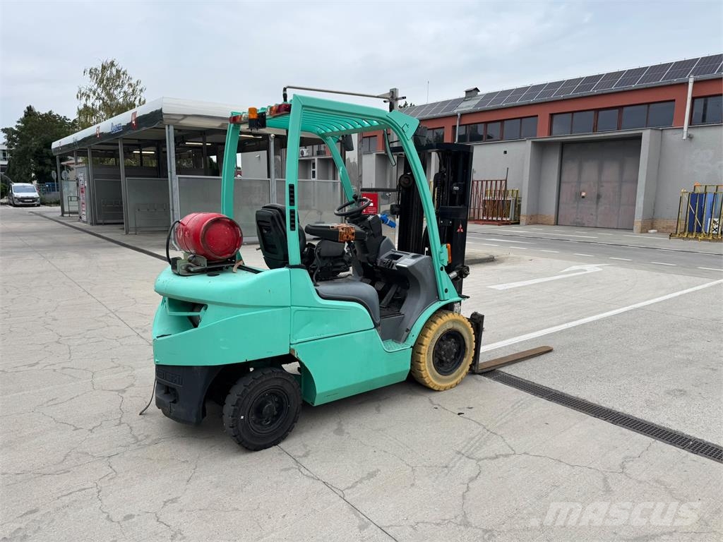 Mitsubishi FG25N شاحنات LPG