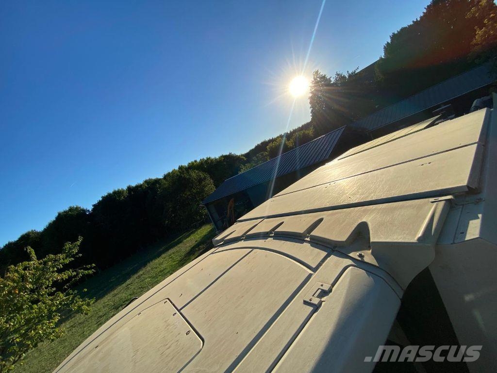 CLAAS TUCANO 320 Moissonneuse batteuse