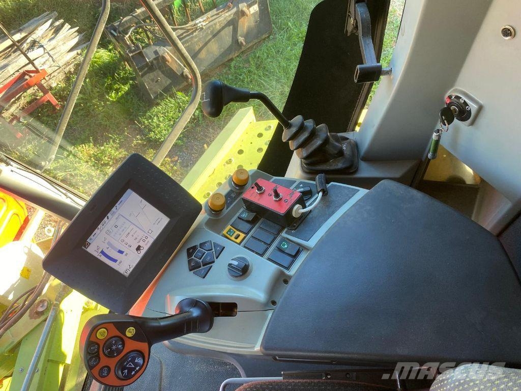 CLAAS TUCANO 320 Kombajni