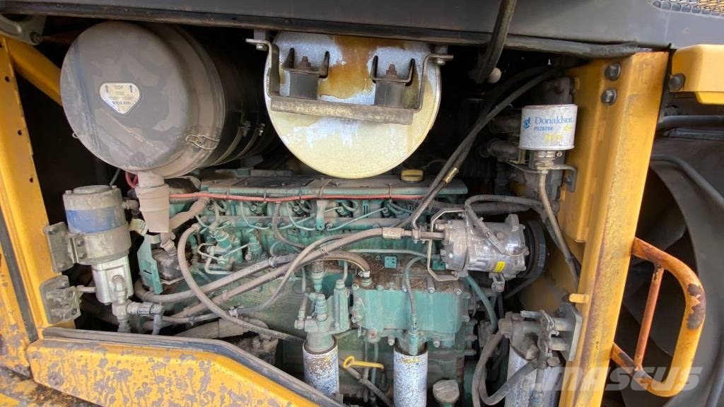 Volvo L 120 F Wielladers