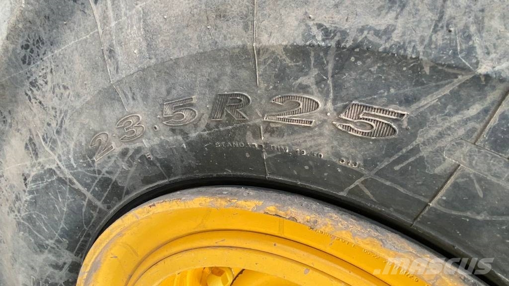Volvo L 120 F Wielladers