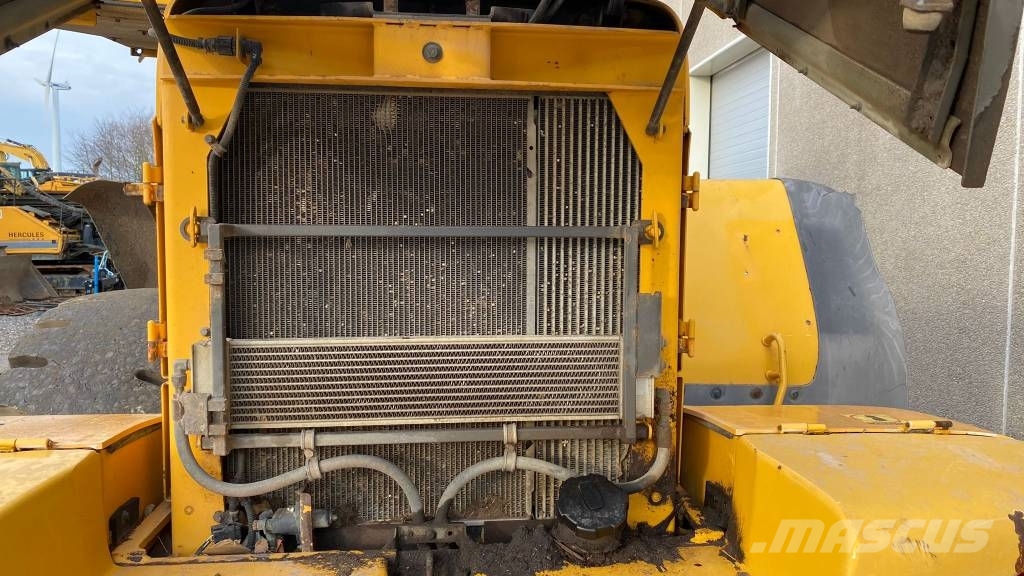 Volvo L 120 F Wielladers