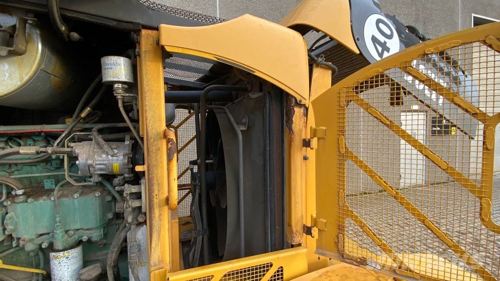 Volvo L 120 F Wielladers
