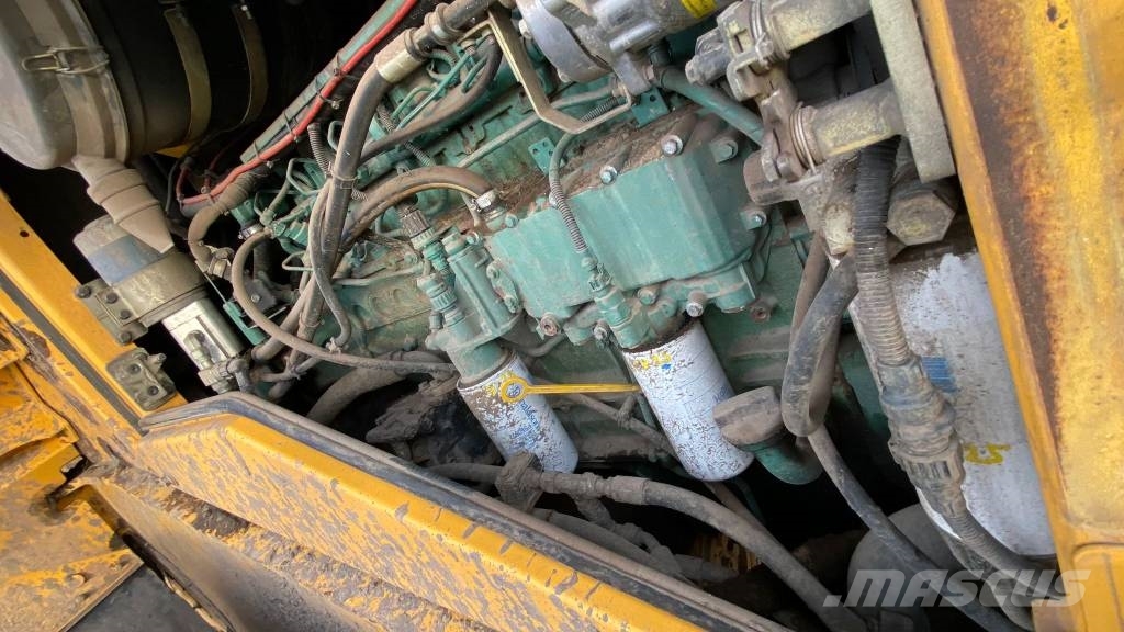 Volvo L 120 F Wielladers