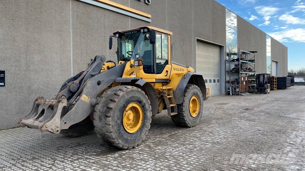 Volvo L 120 F Wielladers