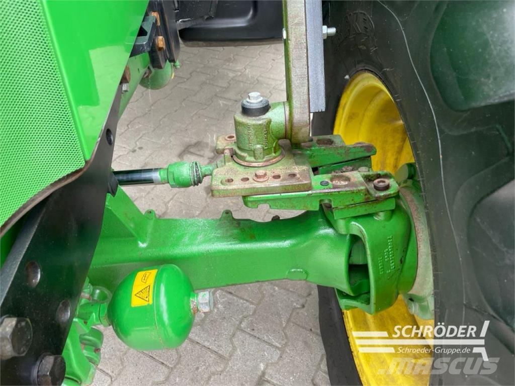 John Deere 6115 M Trattori