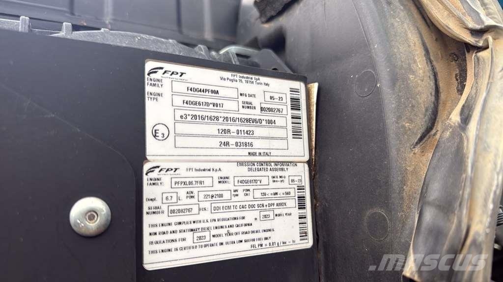 New Holland T7.315 Next Gen Blue Power Tractor Tratores