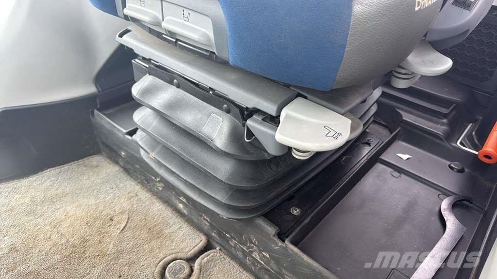 New Holland T7.315 Next Gen Blue Power Tractor Tratores