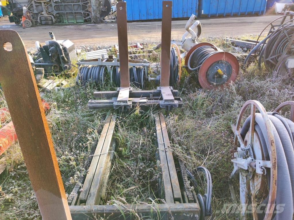  FORKLIFT mast with forks/ Tõstuki mast käppadega Çatallar