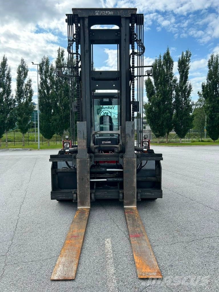 Kalmar DCG160-12 شاحنات الديزل