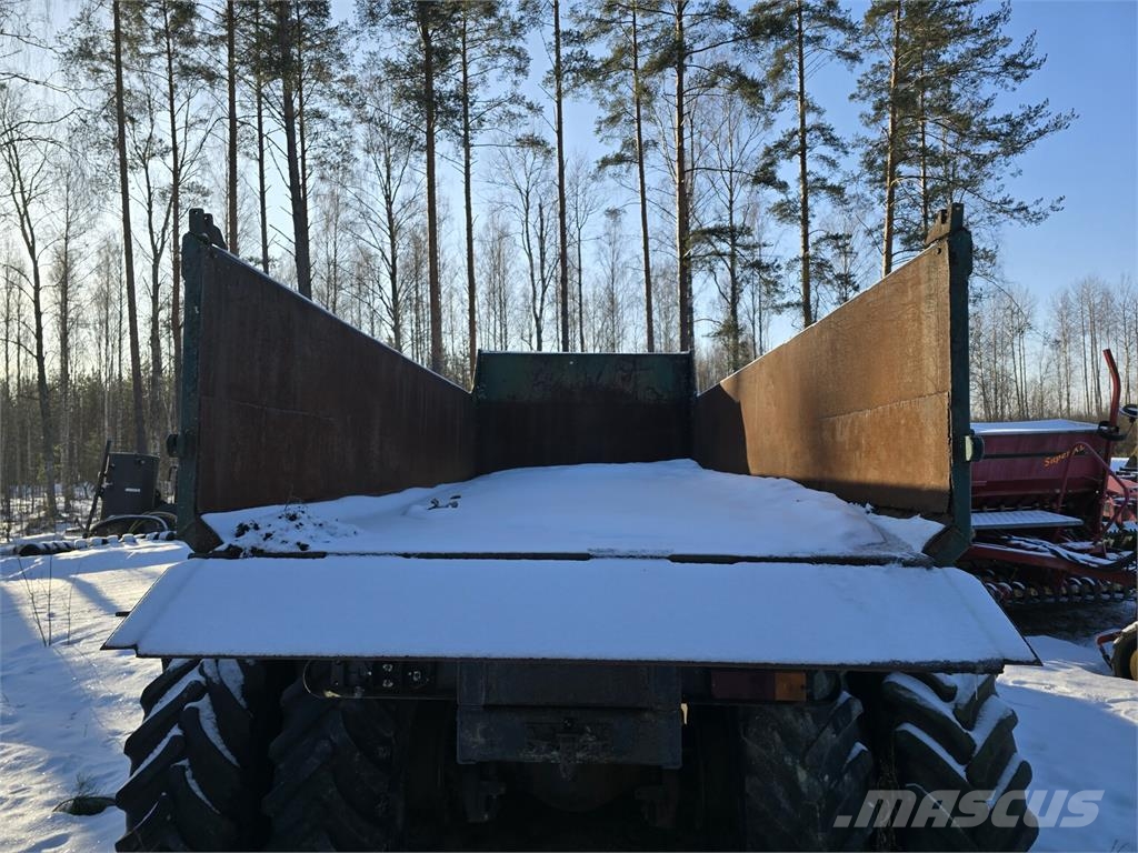  Telivetoinen maansiirtokärry 傾卸式拖車