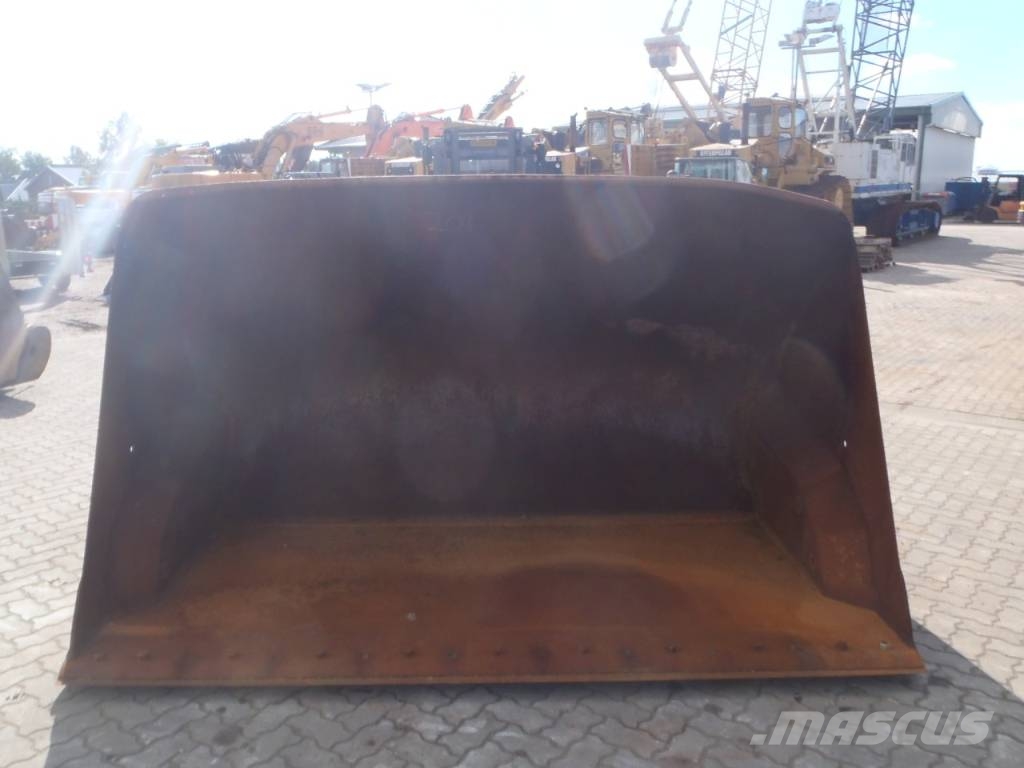 SMP (0201) 5.5 cbm Hochkippschaufel / bucket دلاء