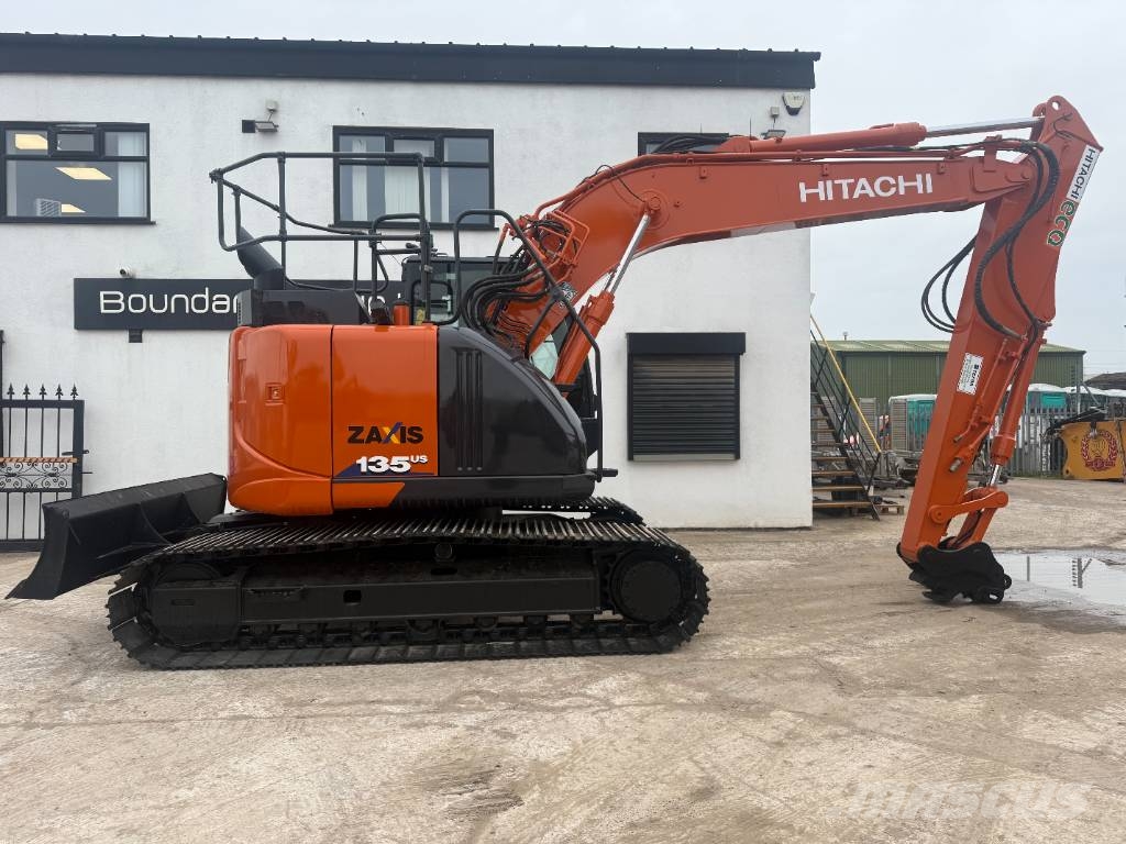 Hitachi ZX 135 US B-6 Raupenbagger