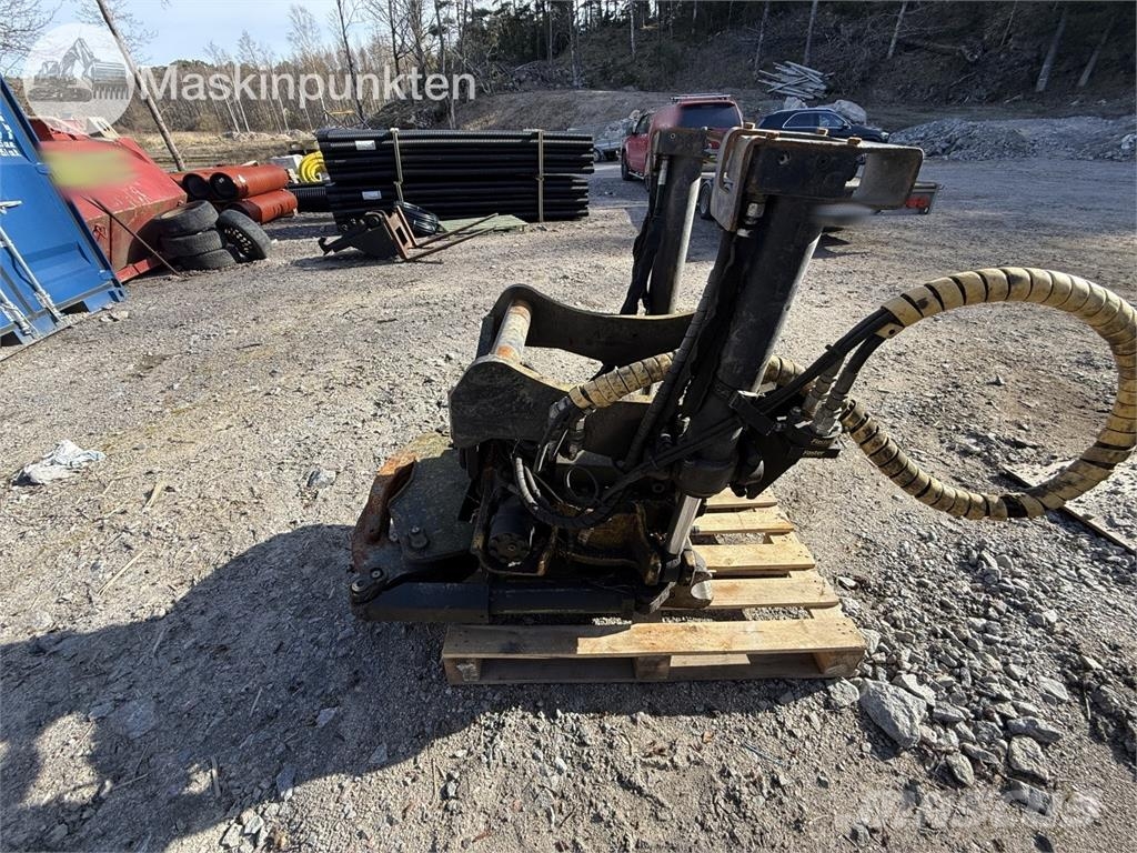 Engcon EC 226 Rotators