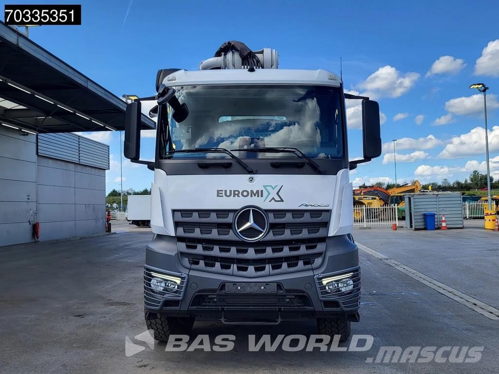 Mercedes-Benz Arocs 4542 8X4 47 mtrs SWAN TSP 47-5 160RZ concret Pompa pentru beton