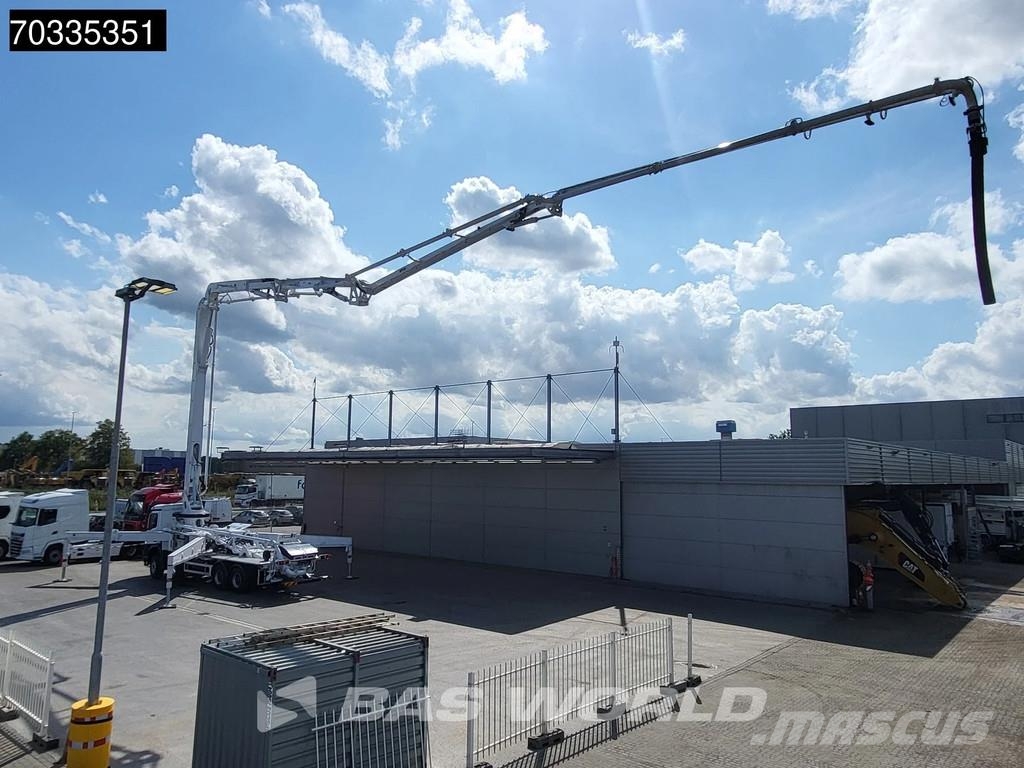 Mercedes-Benz Arocs 4542 8X4 47 mtrs SWAN TSP 47-5 160RZ concret Pompa pentru beton