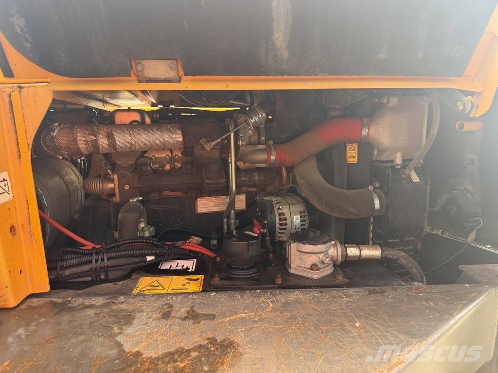 Mecalac TA 6 S 6 Ton Swivel Dumper Vehículos compactos de volteo