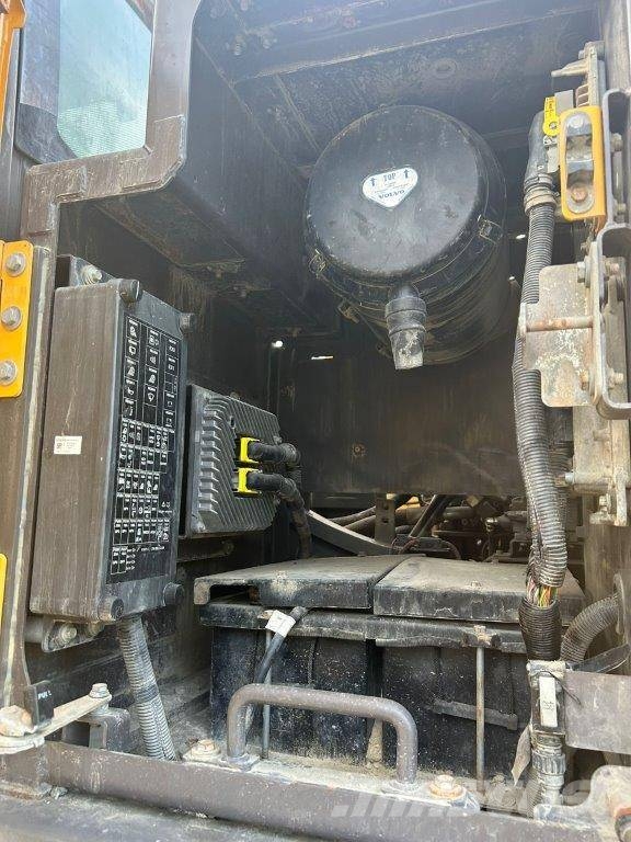Volvo EC 300 EL Gravemaskiner på larvebånd
