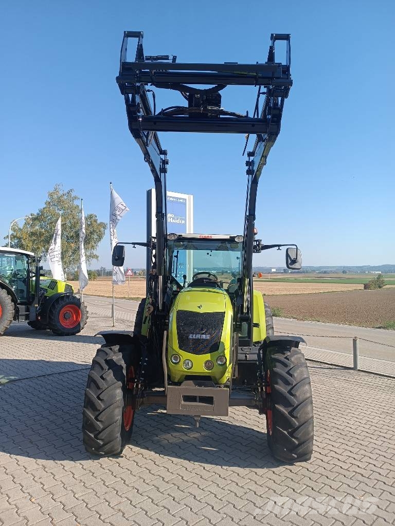 CLAAS Axos 330 CX Traktori