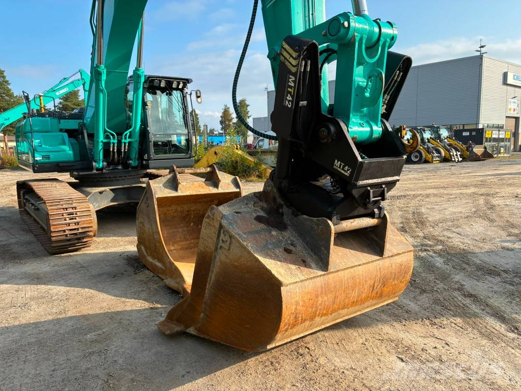 Kobelco SK 350 LC-11 حفارات زحافة