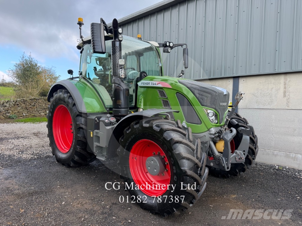 Fendt 724 Profi Plus Трактори