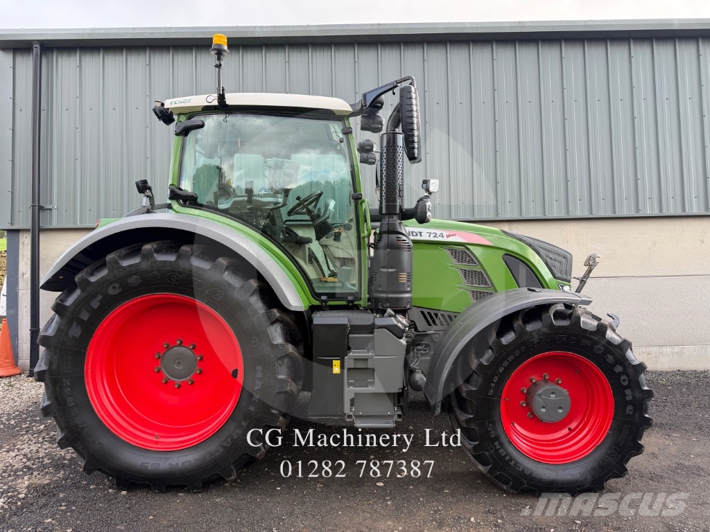 Fendt 724 Profi Plus Трактори