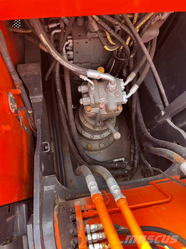 Hitachi ZX 130-5A Lánctalpas kotrók