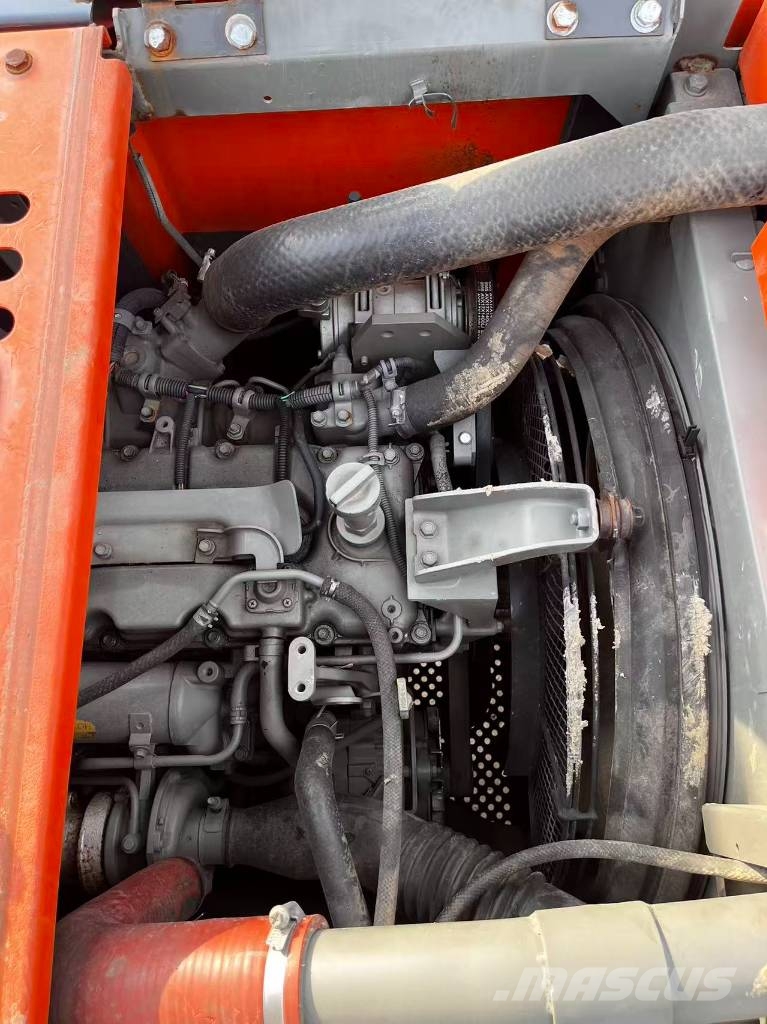Hitachi ZX 130-5A Lánctalpas kotrók