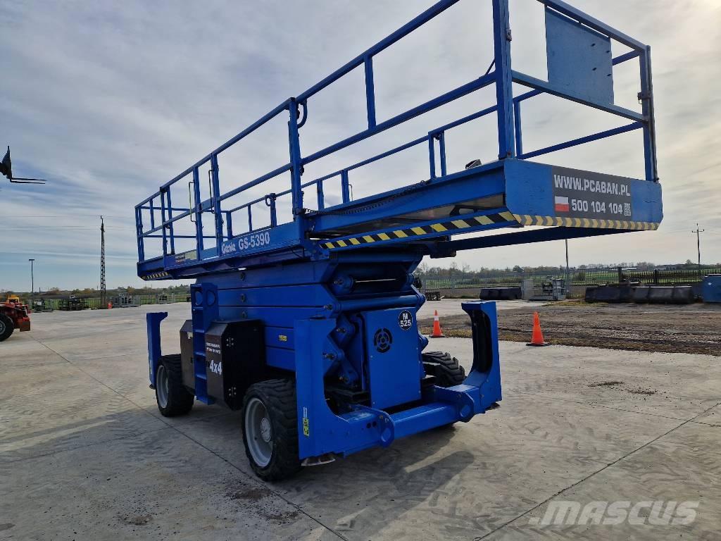 Genie GS 5390 M525 Šķerveida pacēlāji