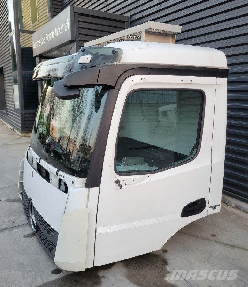 Mercedes-Benz S CABIN ENGINE TUNNEL 320mm ANTOS ACTROS Cabins and interior