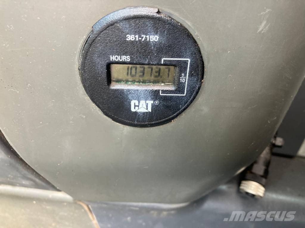 CAT 319 D L Escavatori cingolati