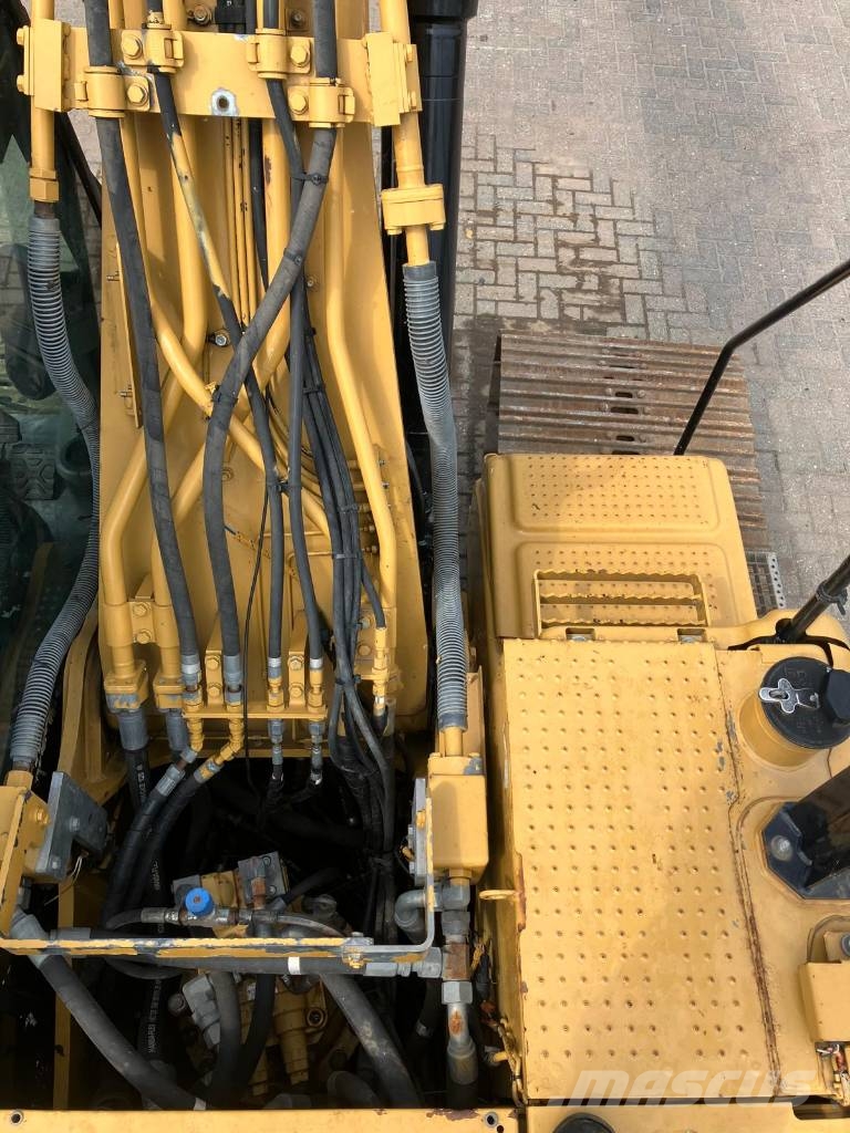 CAT 319 D L Escavatori cingolati