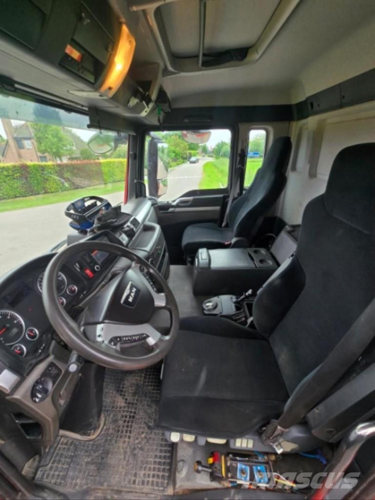 MAN TGS 33.400 6X6 BH WVT WS Z-crane/TIPPER!! EURO 6!! شاحنات قلابة
