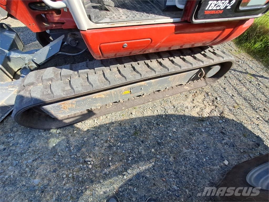 Takeuchi TB 250-2 V4 Εκσκαφάκι (διαβολάκι) < 7t