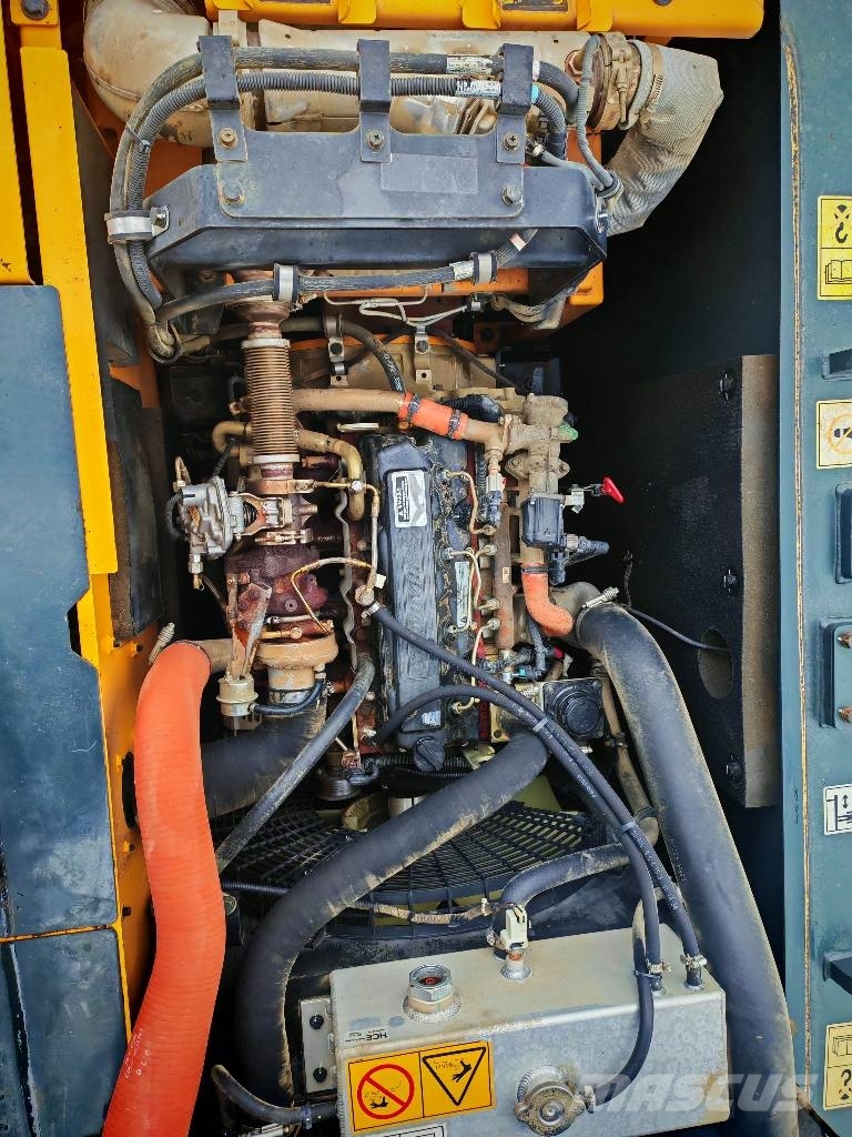 Hyundai HX140L C Excavadoras sobre orugas