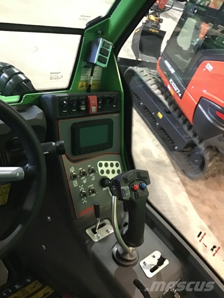 Avant 760 Viacúčelové nakladače